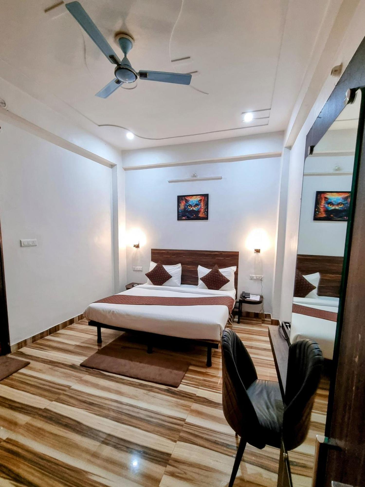 Hotel Sangam View Prayagraj Bagian luar foto