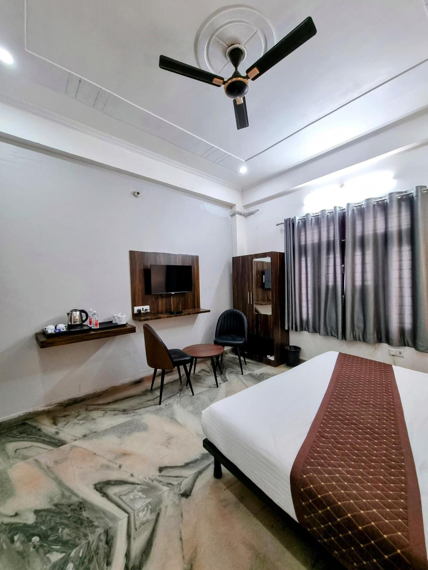 Hotel Sangam View Prayagraj Bagian luar foto