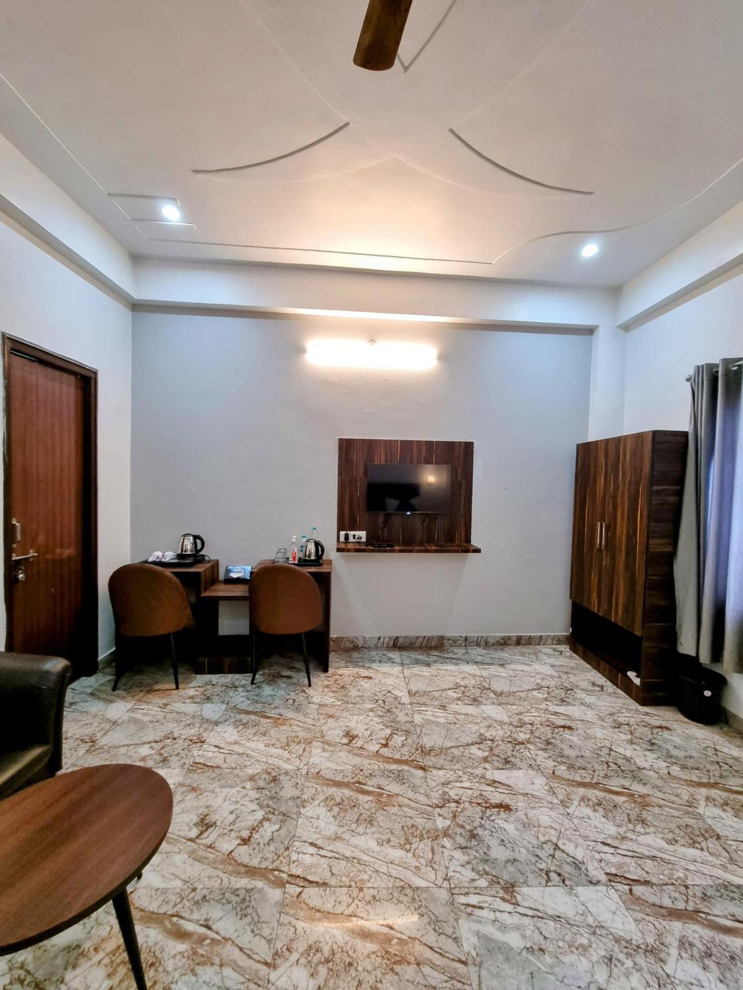 Hotel Sangam View Prayagraj Bagian luar foto