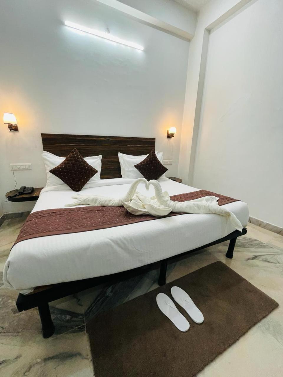 Hotel Sangam View Prayagraj Bagian luar foto