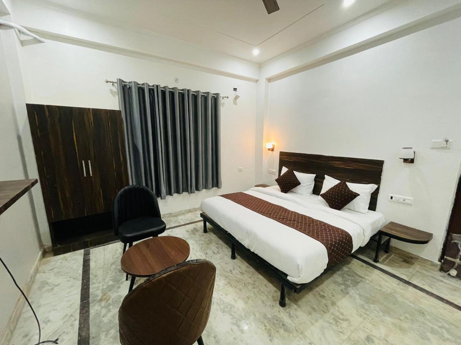 Hotel Sangam View Prayagraj Bagian luar foto