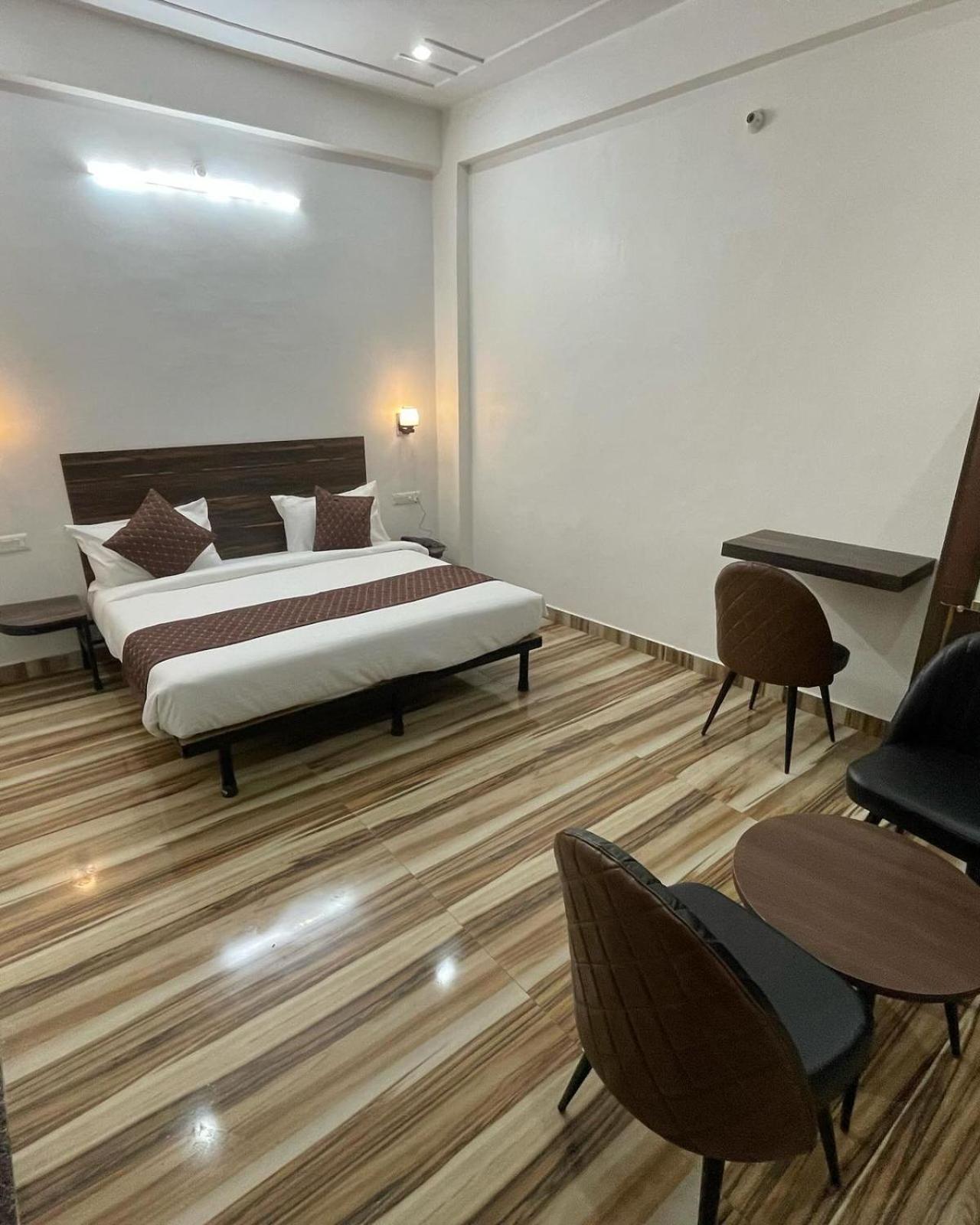 Hotel Sangam View Prayagraj Bagian luar foto